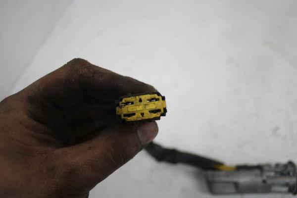 CONTACTEUR RENAULT - Vue 3